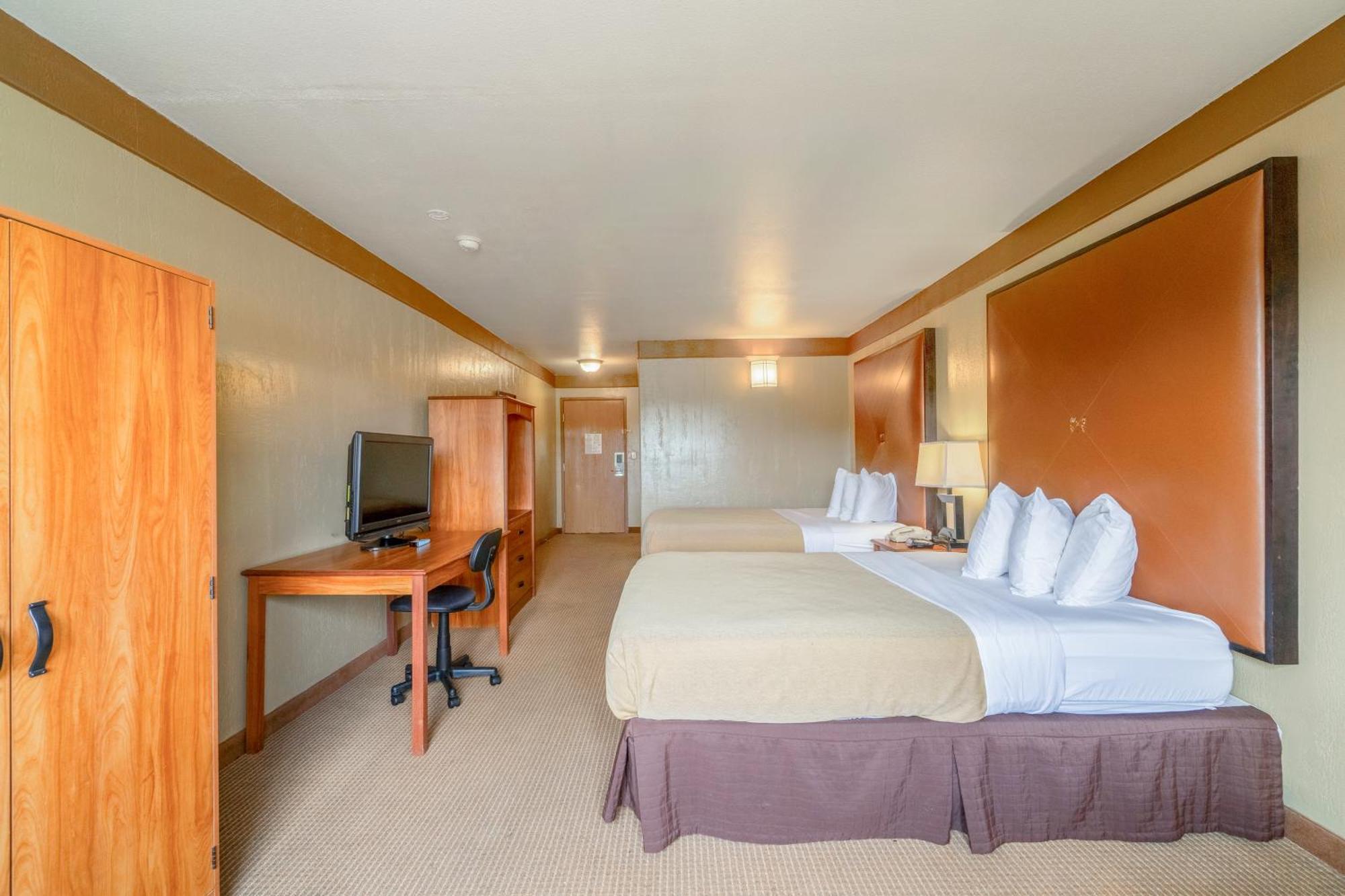 Texan By Oyo Us-181 Hotel