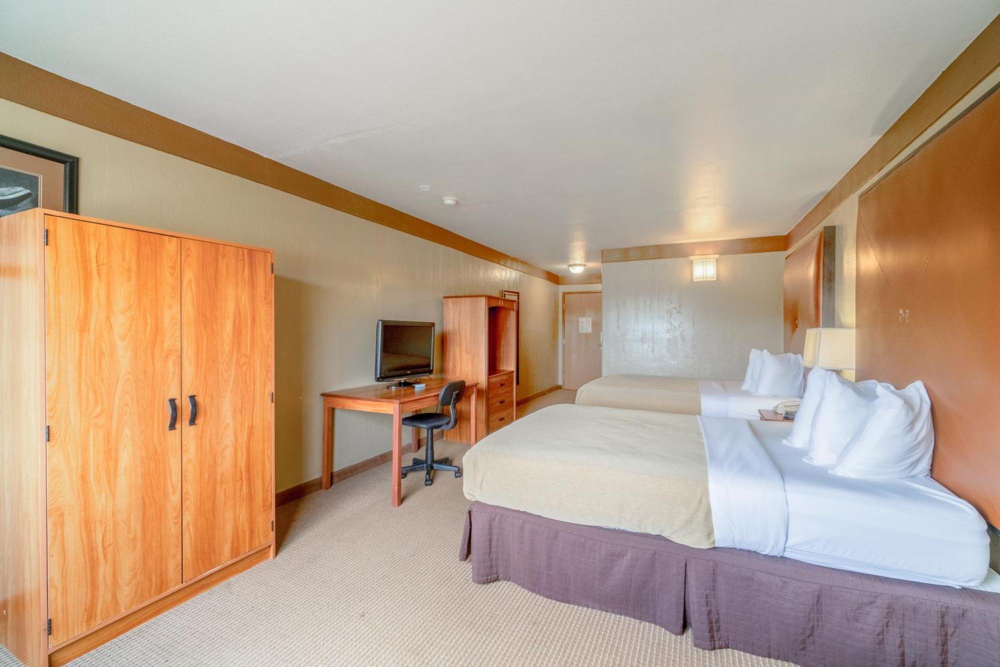 Texan By Oyo Us-181 Hotel 3*
