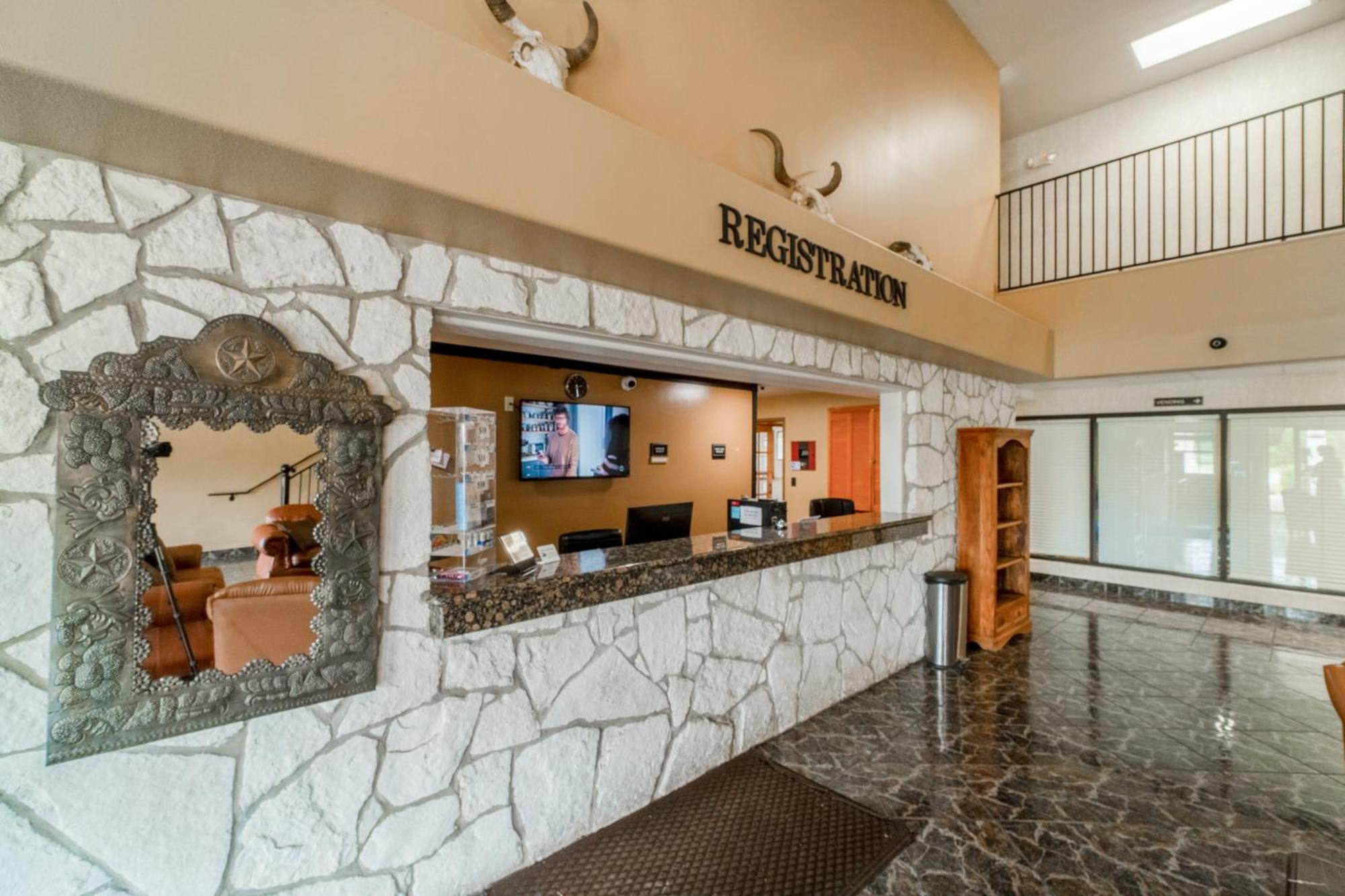Hotel Texan By Oyo Us-181 3*