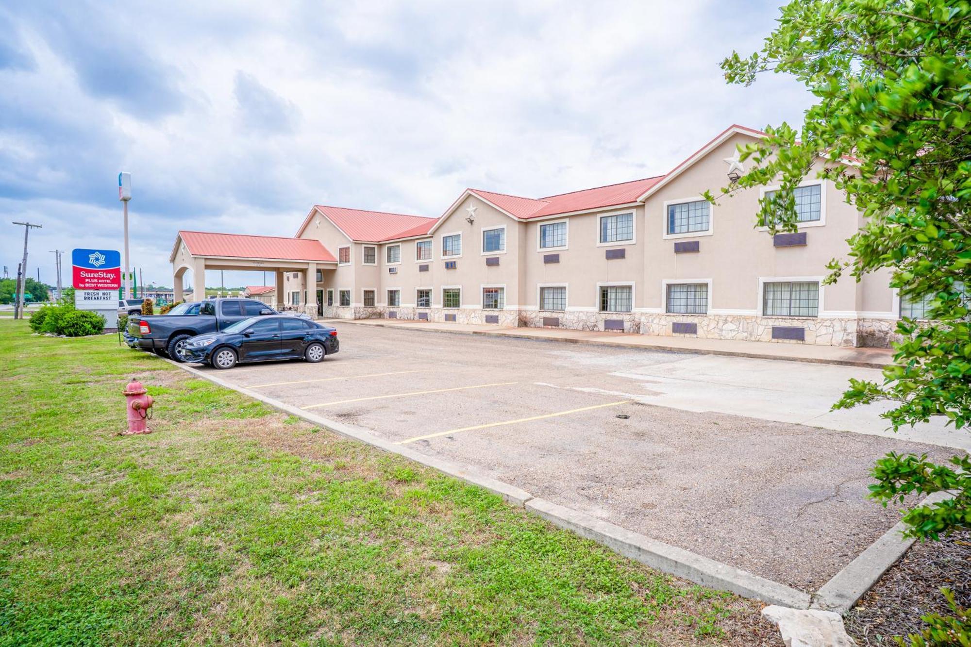 Texan By Oyo Us-181 Hotel Beeville