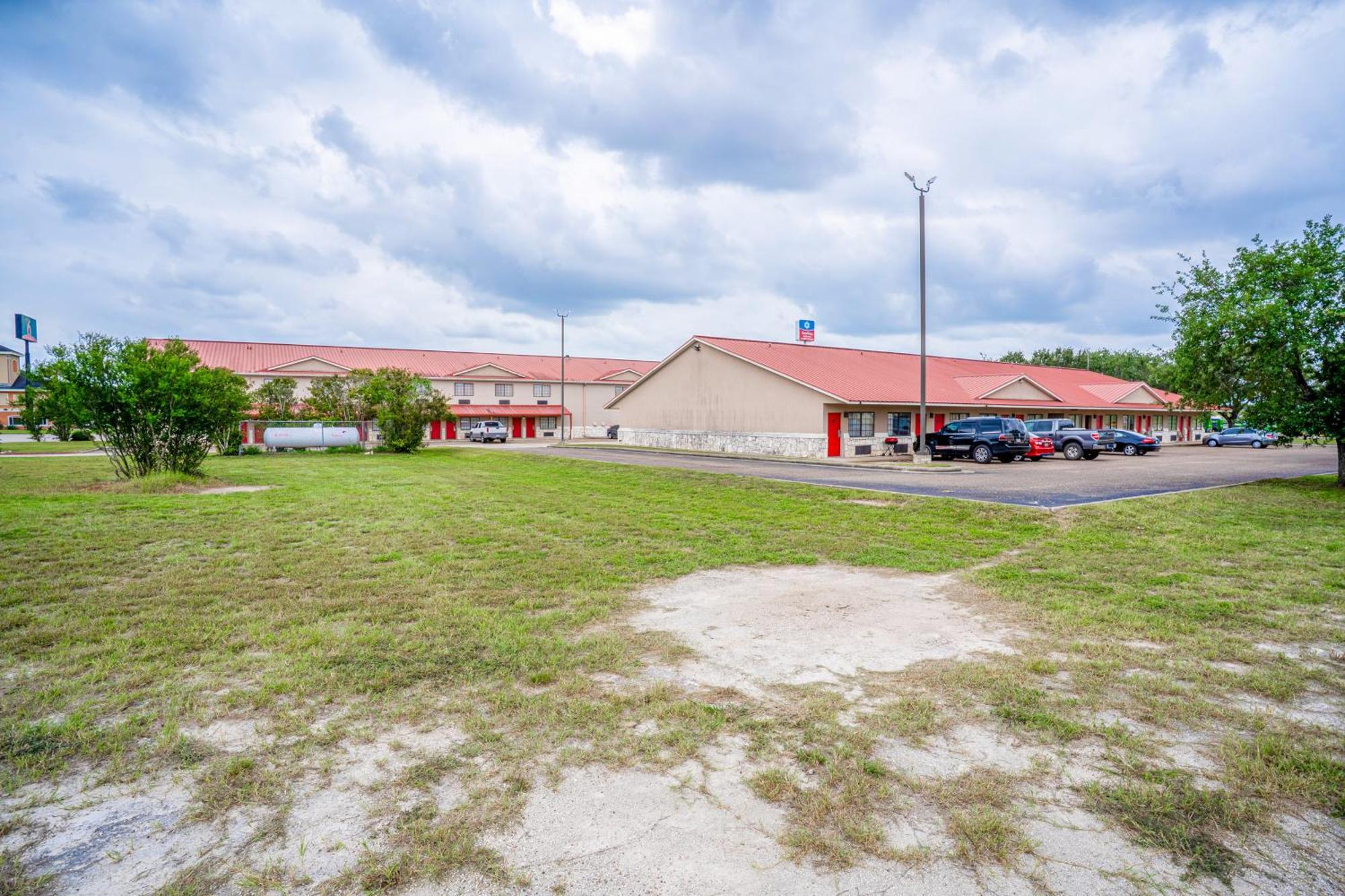 Hotel Texan By Oyo Us-181 Beeville